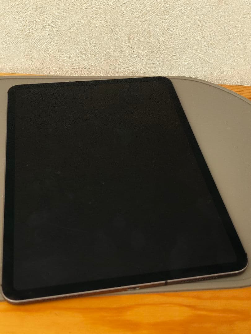 iPadPro11A1934ジャンク品アクティベーションロックバックライト不良