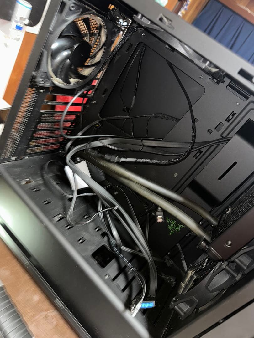 本当の最終値下げRazer ブラック PCケース アクリルウィンドウ