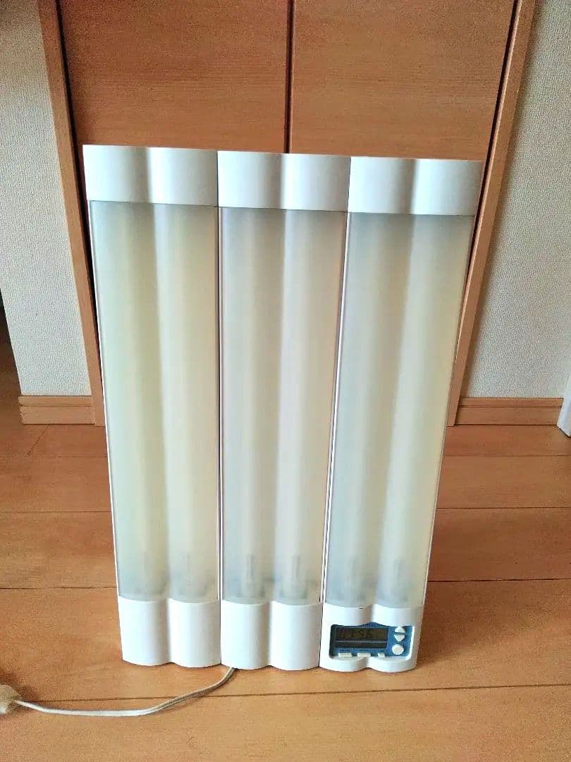 BrightLightMEプラス光療法器　セロトニン　鬱