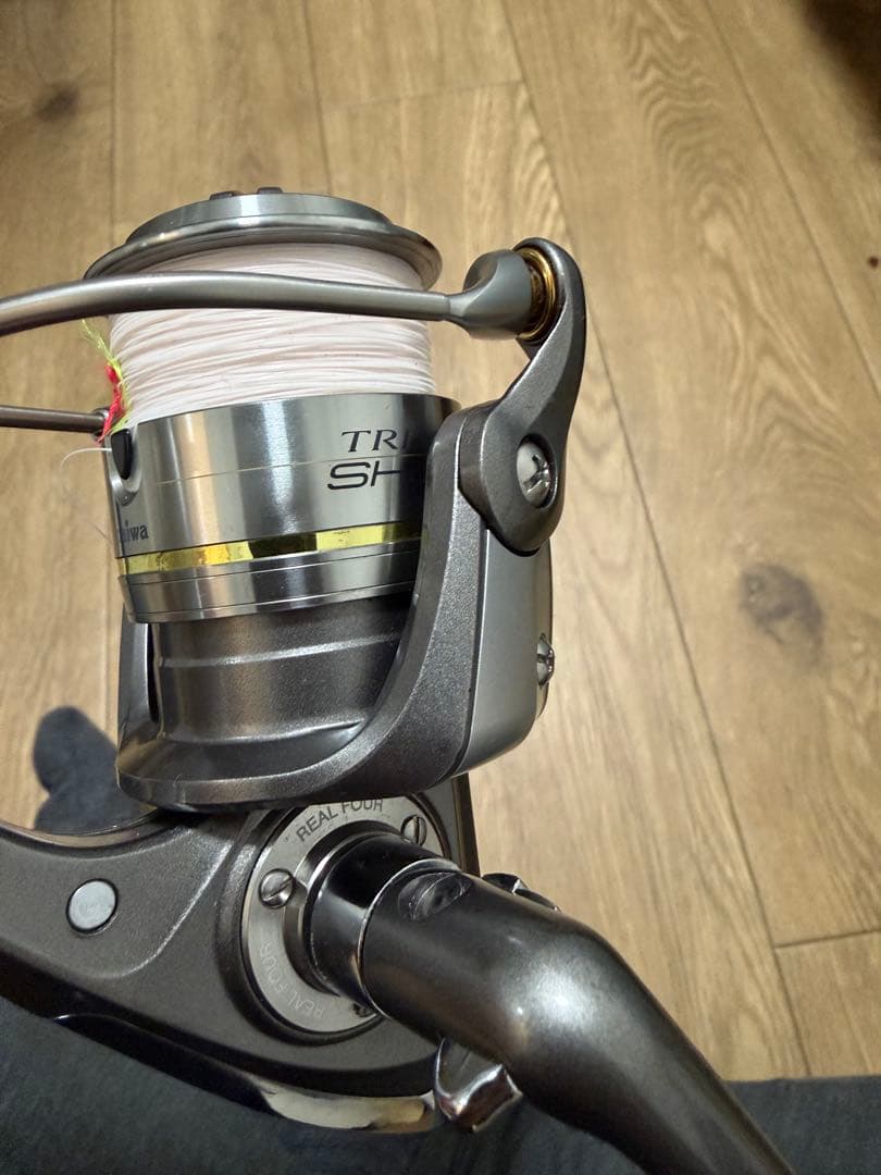 Daiwa トライソSHOX2500ＬＢＤ