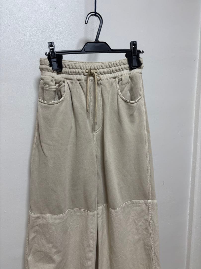 【AMOMENTO for ADAM ET ROPE'】別注デニムパンツ