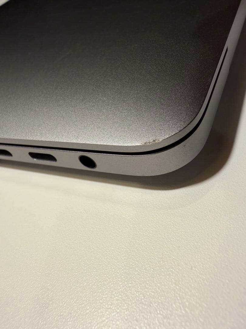 13インチMacBook Pro - スペースグレイ【1TB SSDストレージ】