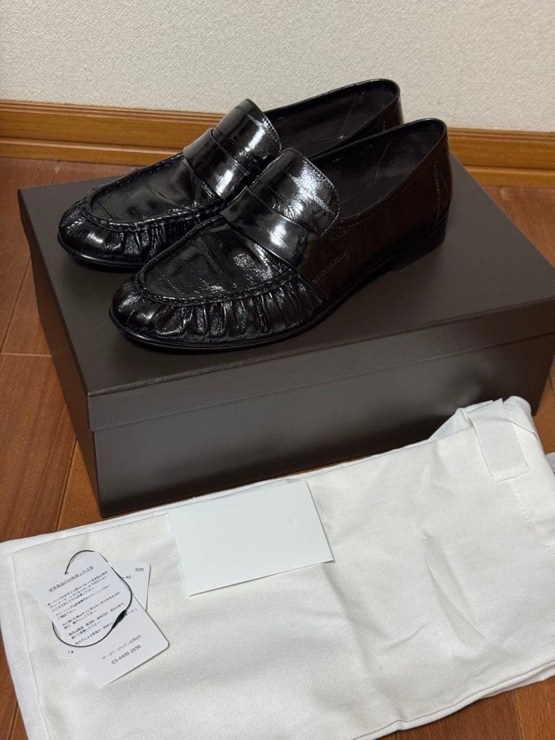 THE ROW ソフトローファー(イールスキン)