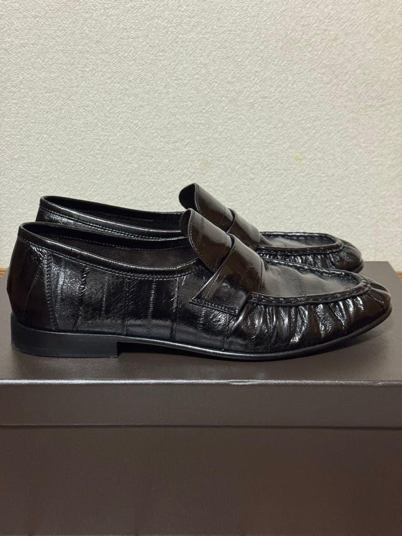 THE ROW ソフトローファー(イールスキン)