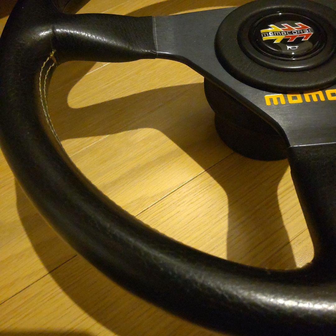 MOMO MOMOCORSE スポーツステアリング ホーンボタン付き