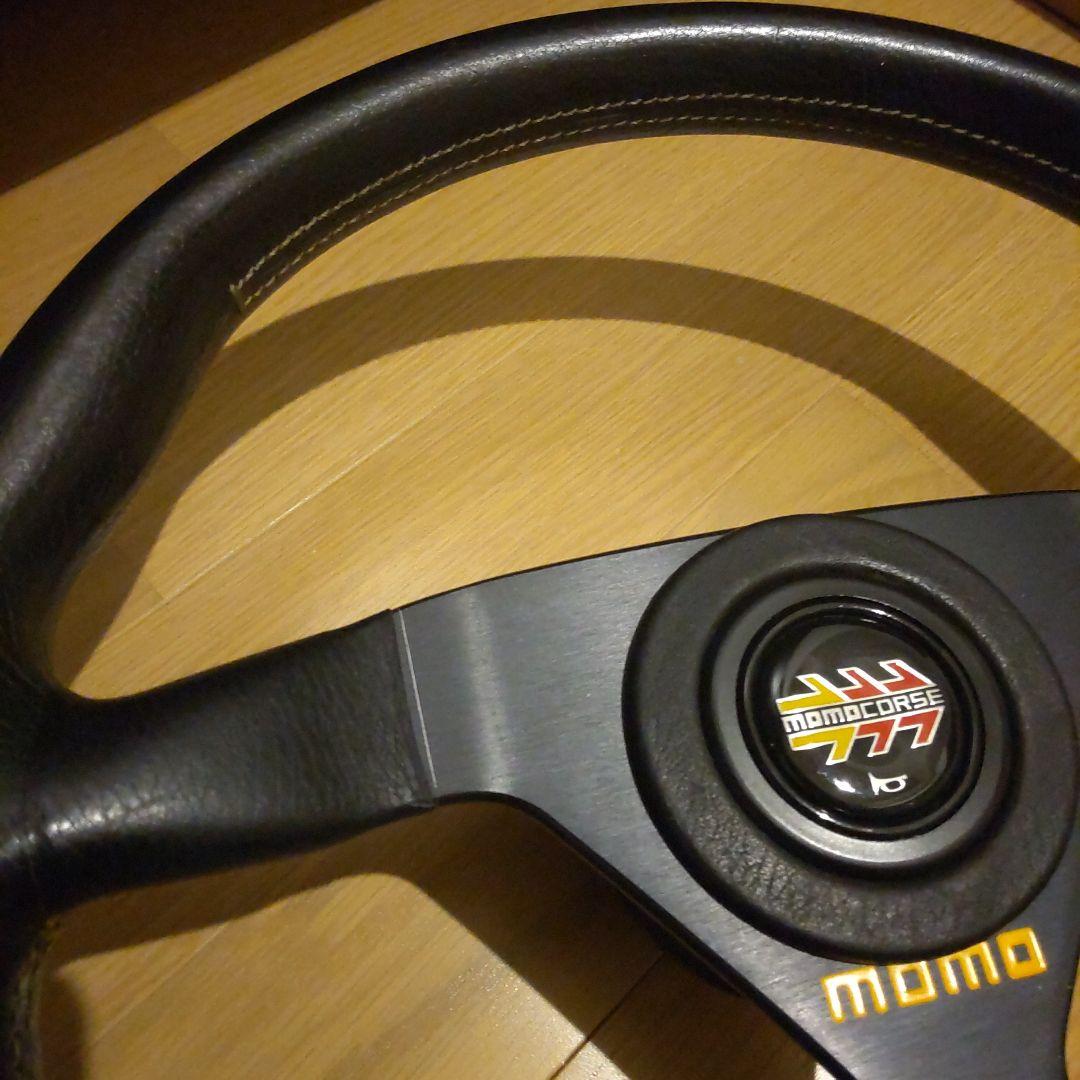 MOMO MOMOCORSE スポーツステアリング ホーンボタン付き