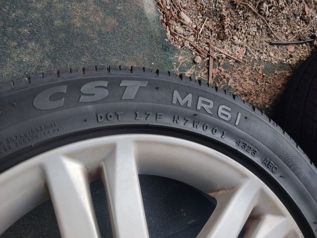 やっちゃん　ダイハツ タント 純正 ４本