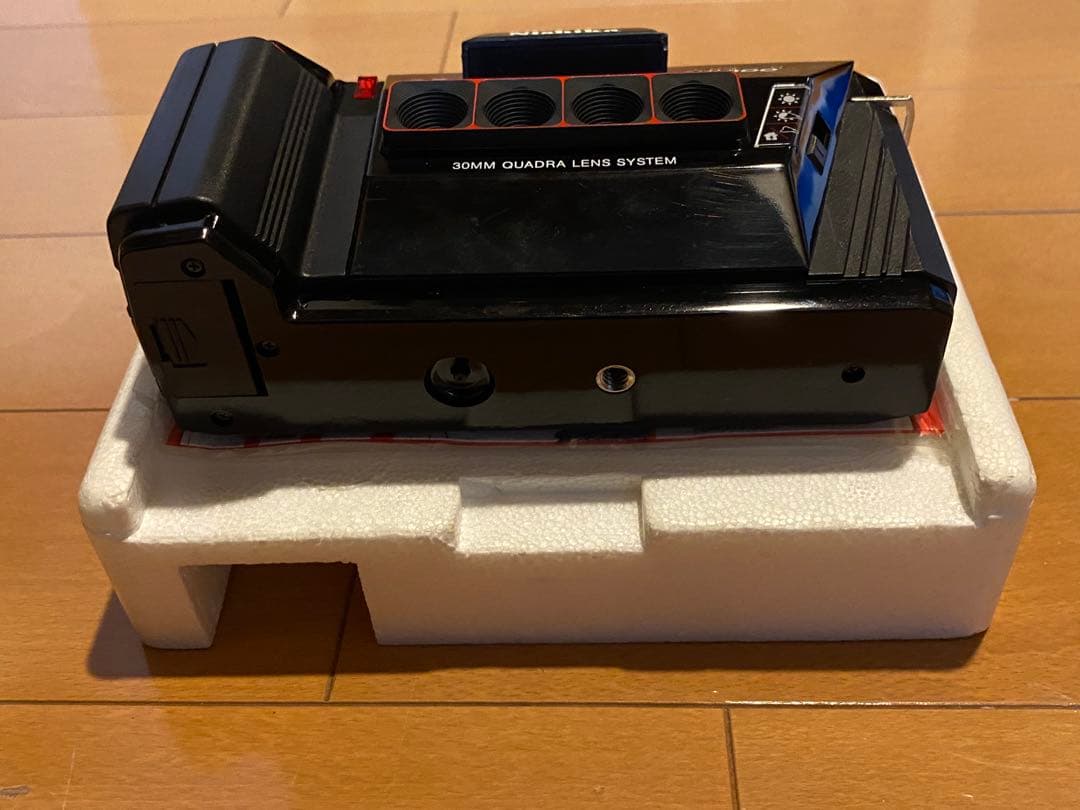 Nishika N8000 35mm 3Dカメラ　中古品