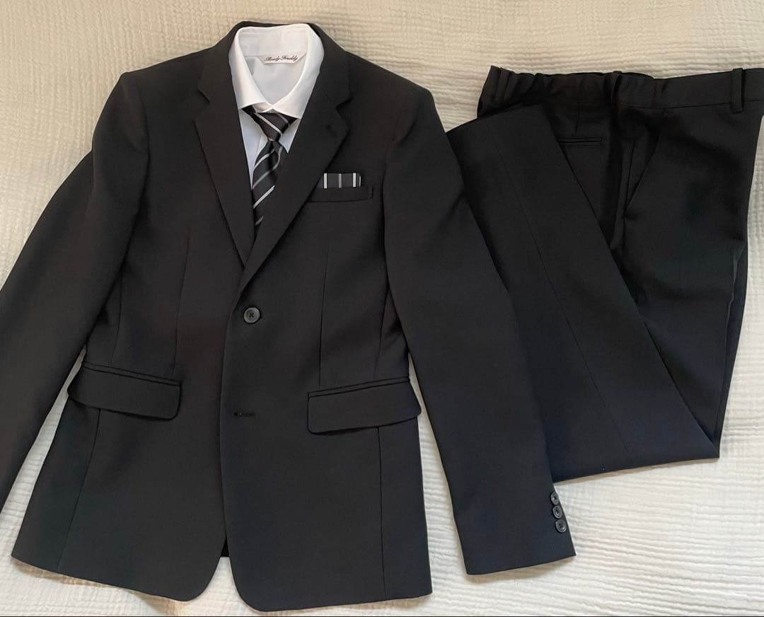 170 ブラックスーツセット　フォーマル　卒業式　レディフレディ