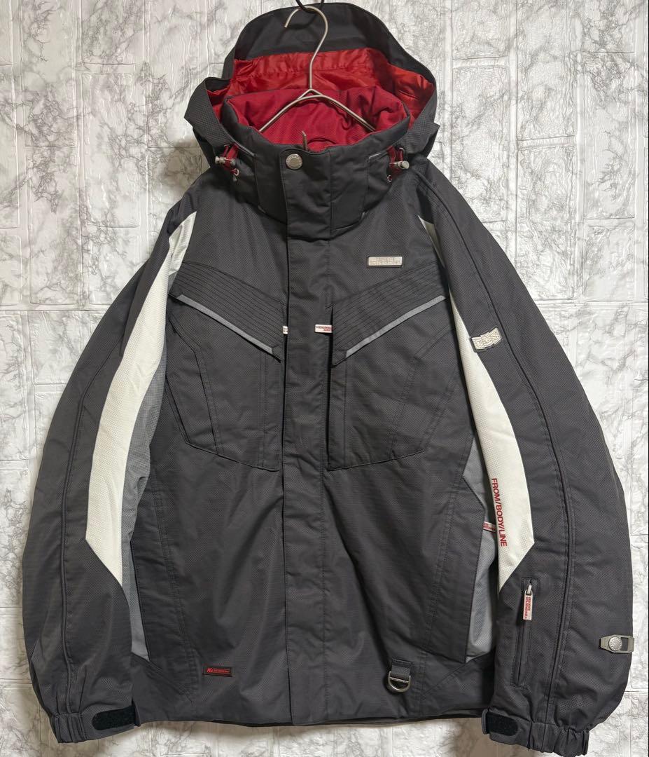 デサントDESCENT スキーウェア　スノボウェア<ダウンジャケット>メンズ　L