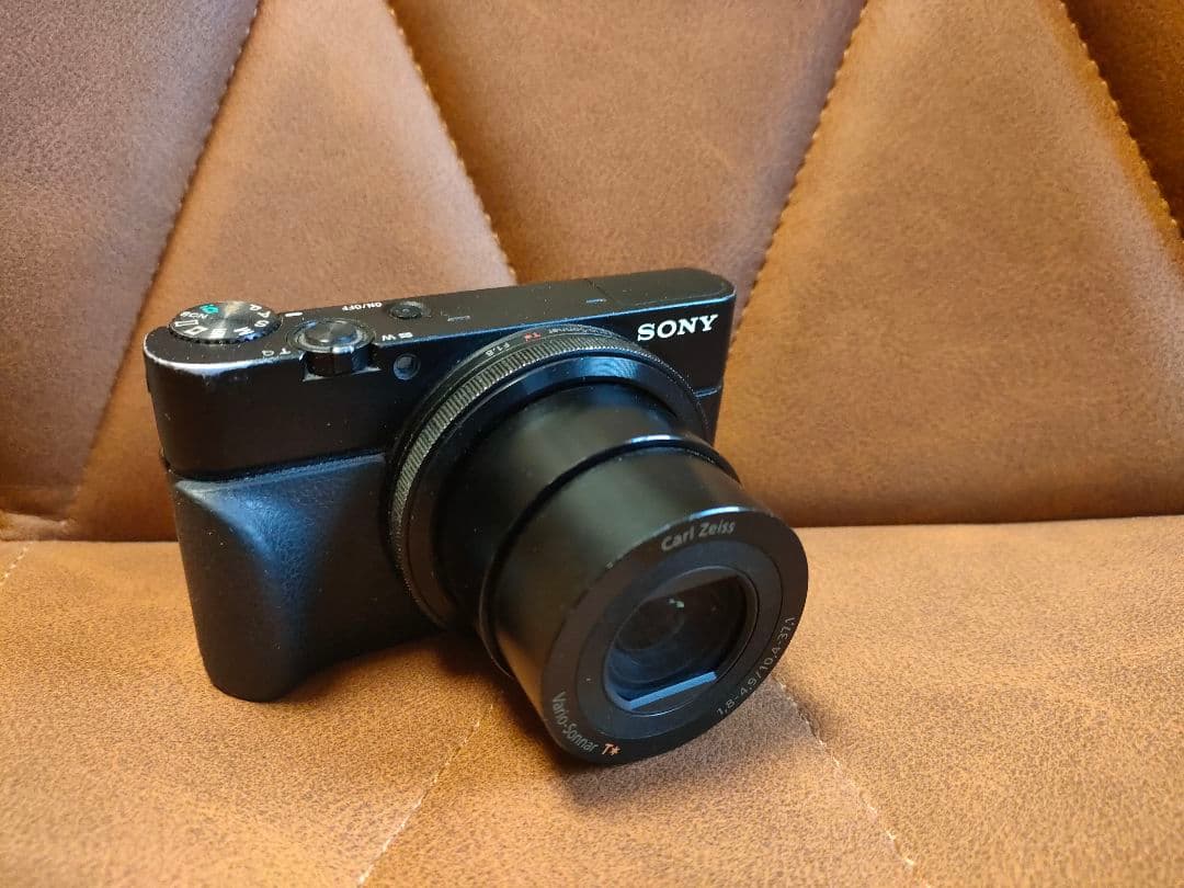 SONY Cyber-shot　DSC-RX100