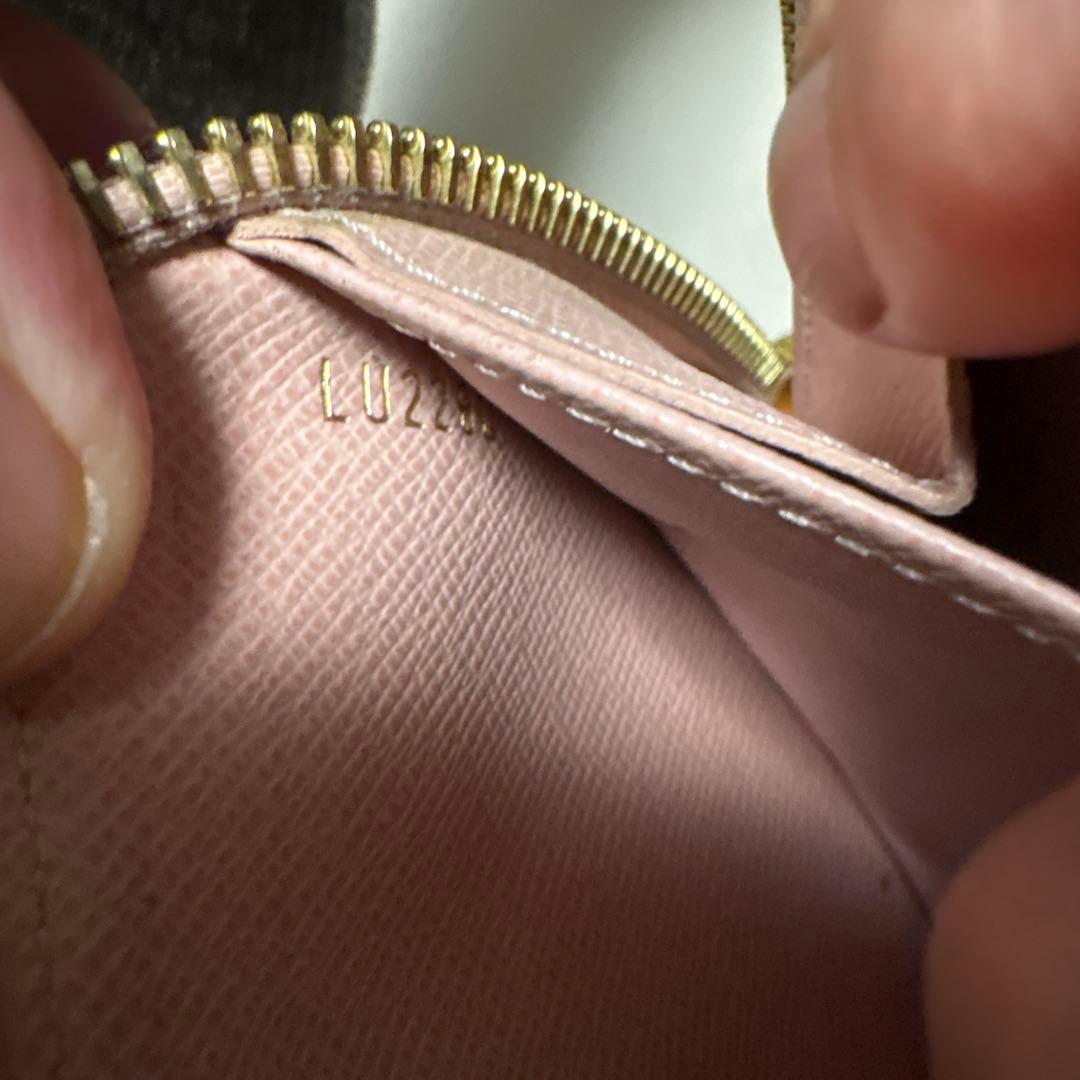 ★★新型美品★ルイヴィトン ダミエ アズール ジッピーウォレット 長財布