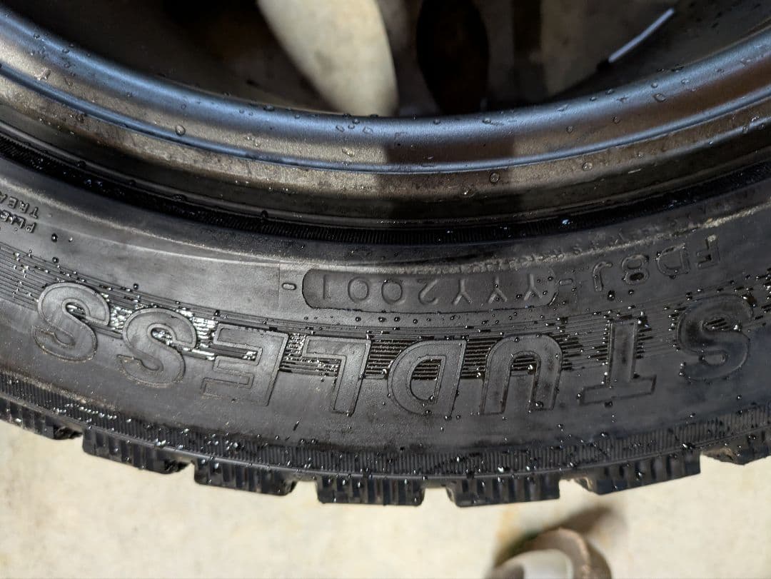 BNR32 純正ホイール(スタッドレスタイヤ付き)