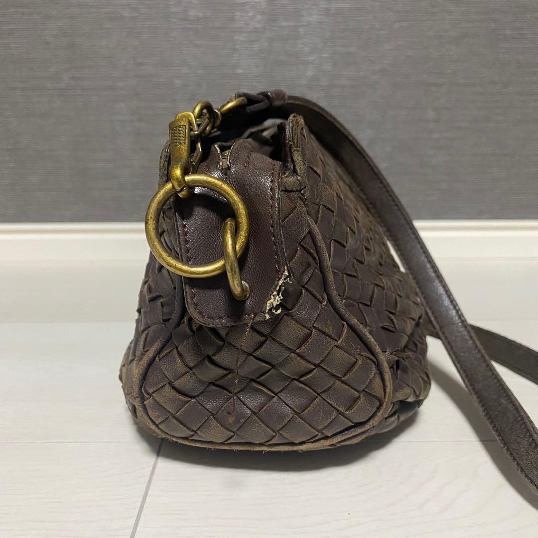 BOTTEGA VENETA イントレチャート ショルダーバッグ レザー