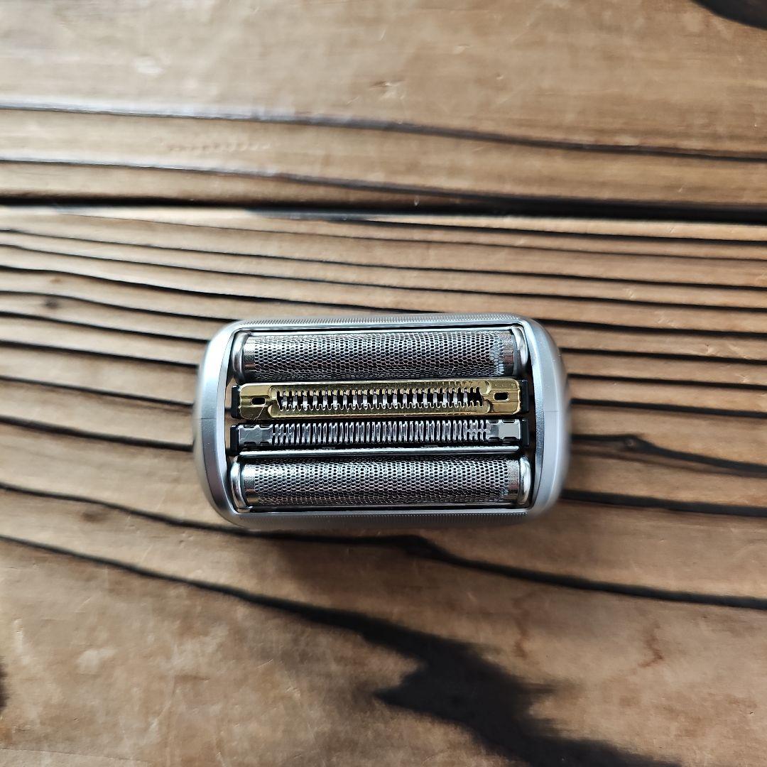 Braun S9 Pro メンズ電気シェーバー