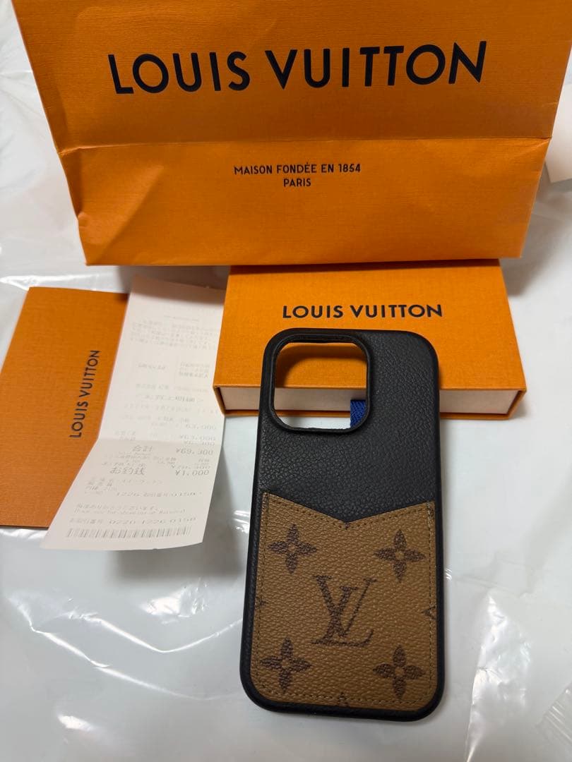 LOUIS VUITTON M82889 iPhone 15 Proケース