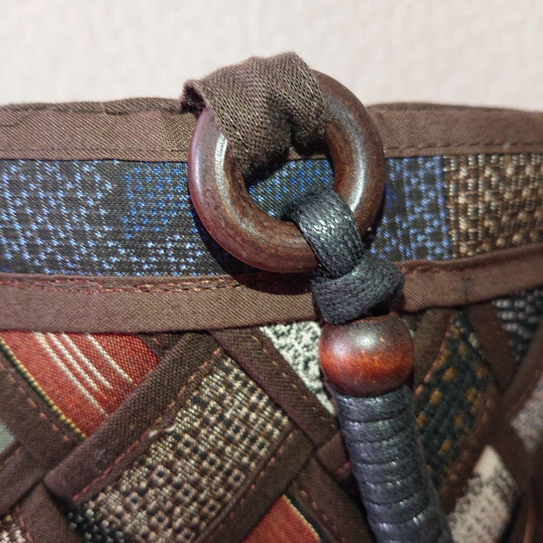 多彩な色合いの紬 着物リメイク トートバッグ ハンドメイド 編み込みデザイン