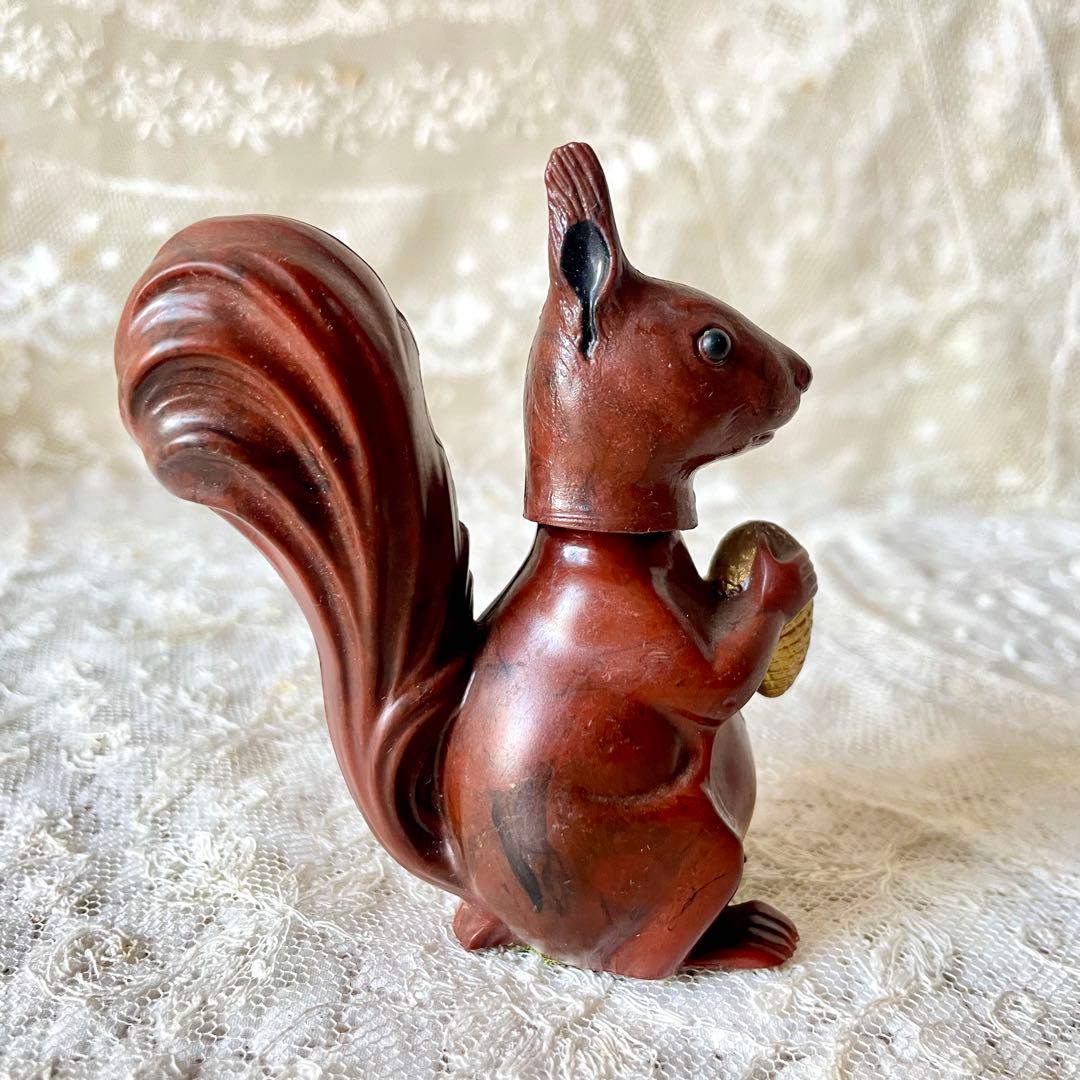 新春アンティーク福袋⑤カップ&ソーサー&タイル2枚&グラス2客&リスのオブジェ