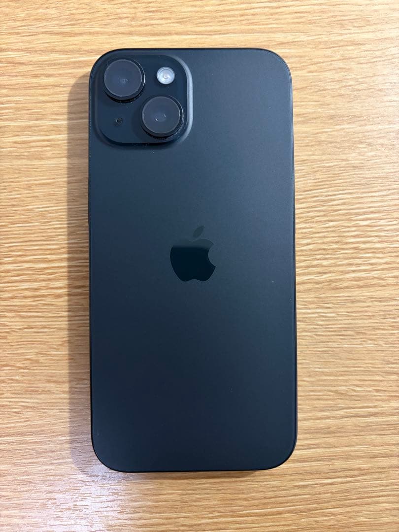 (美品)iPhone15 ブラック 本体(ケース付)