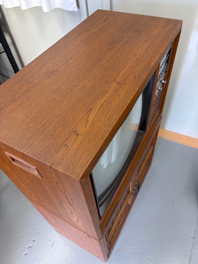 美品HITACHI C18-238E ブラウン管テレビ 木目調 ジャンク品