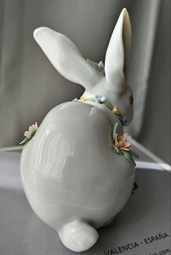 ❶リヤドロ 花飾りの白うさぎ 置物 インテリア ヴィンテージ