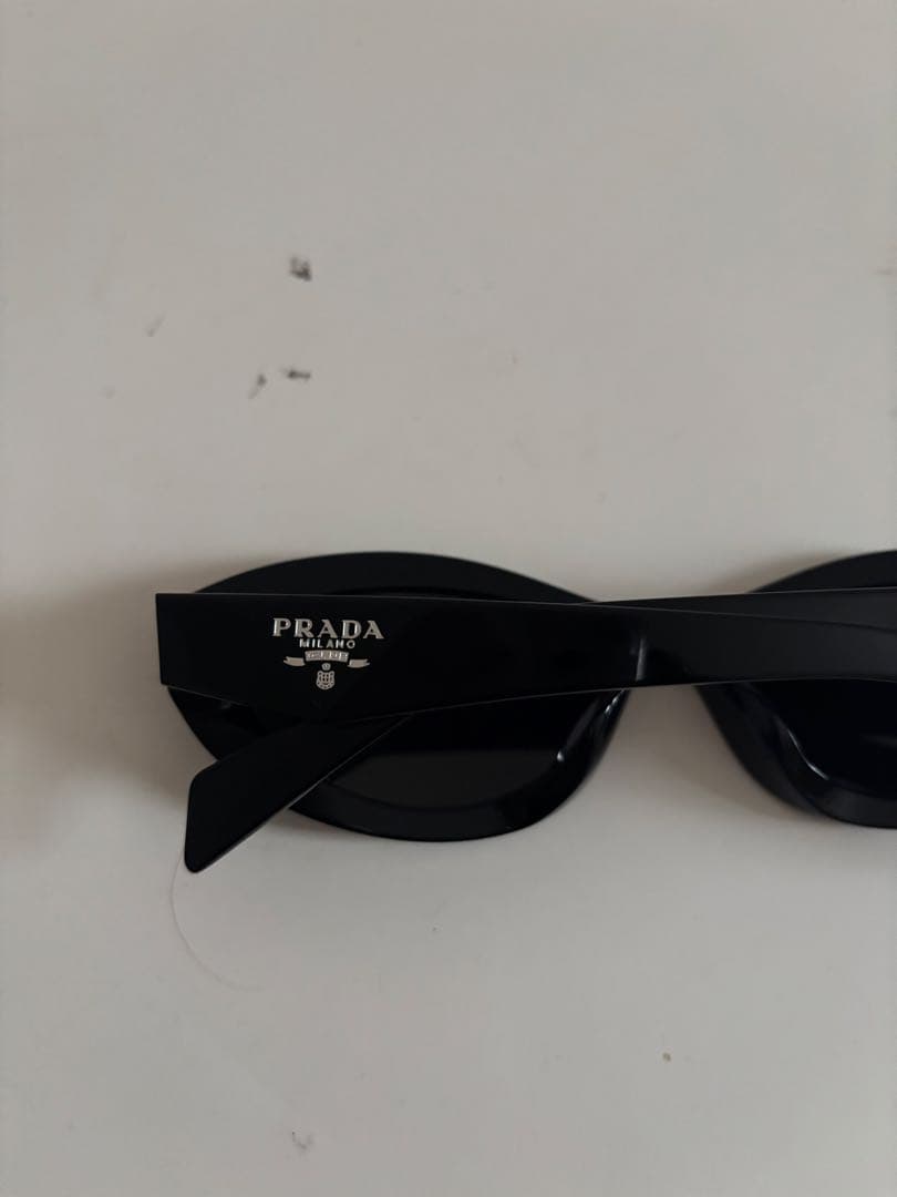 PRADA サングラスSPR 26Zトライアングルロゴ BLACK