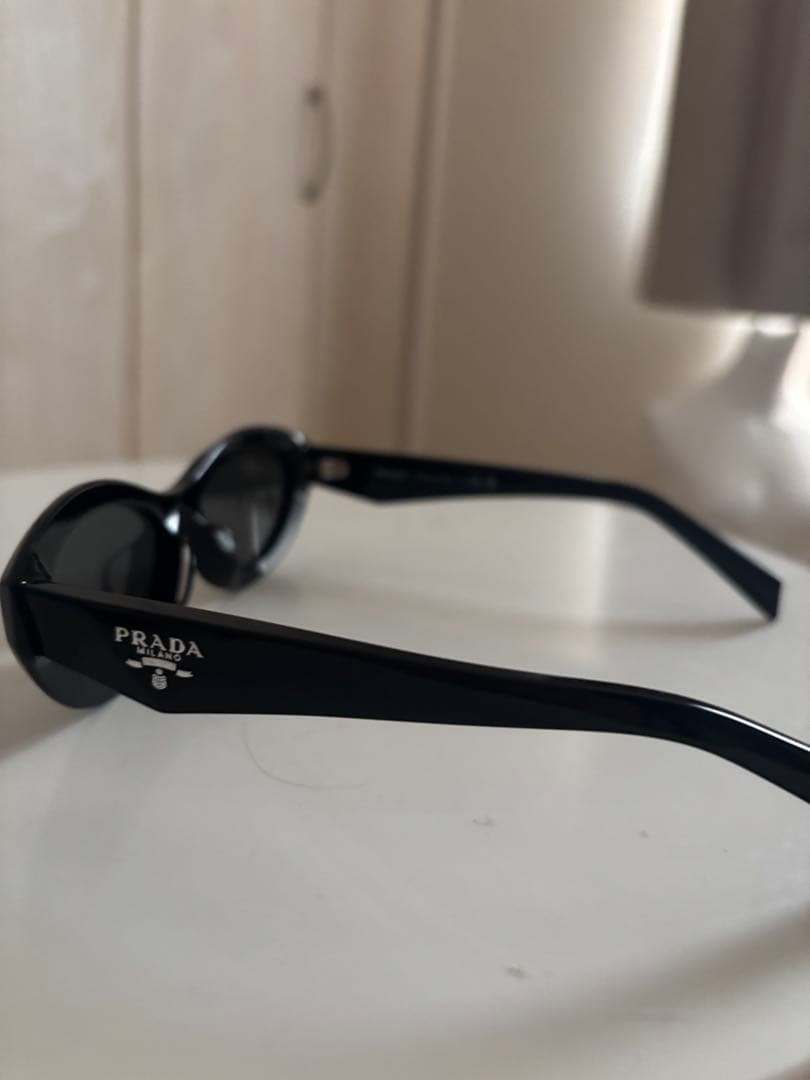 PRADA サングラスSPR 26Zトライアングルロゴ BLACK