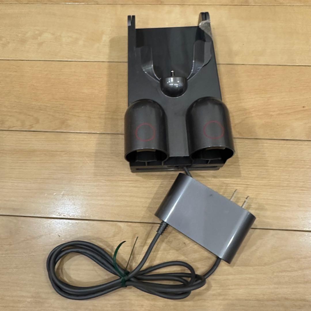 ⑧ 中古品 Dyson SV21 動作確認・簡易清掃済み ダイソン