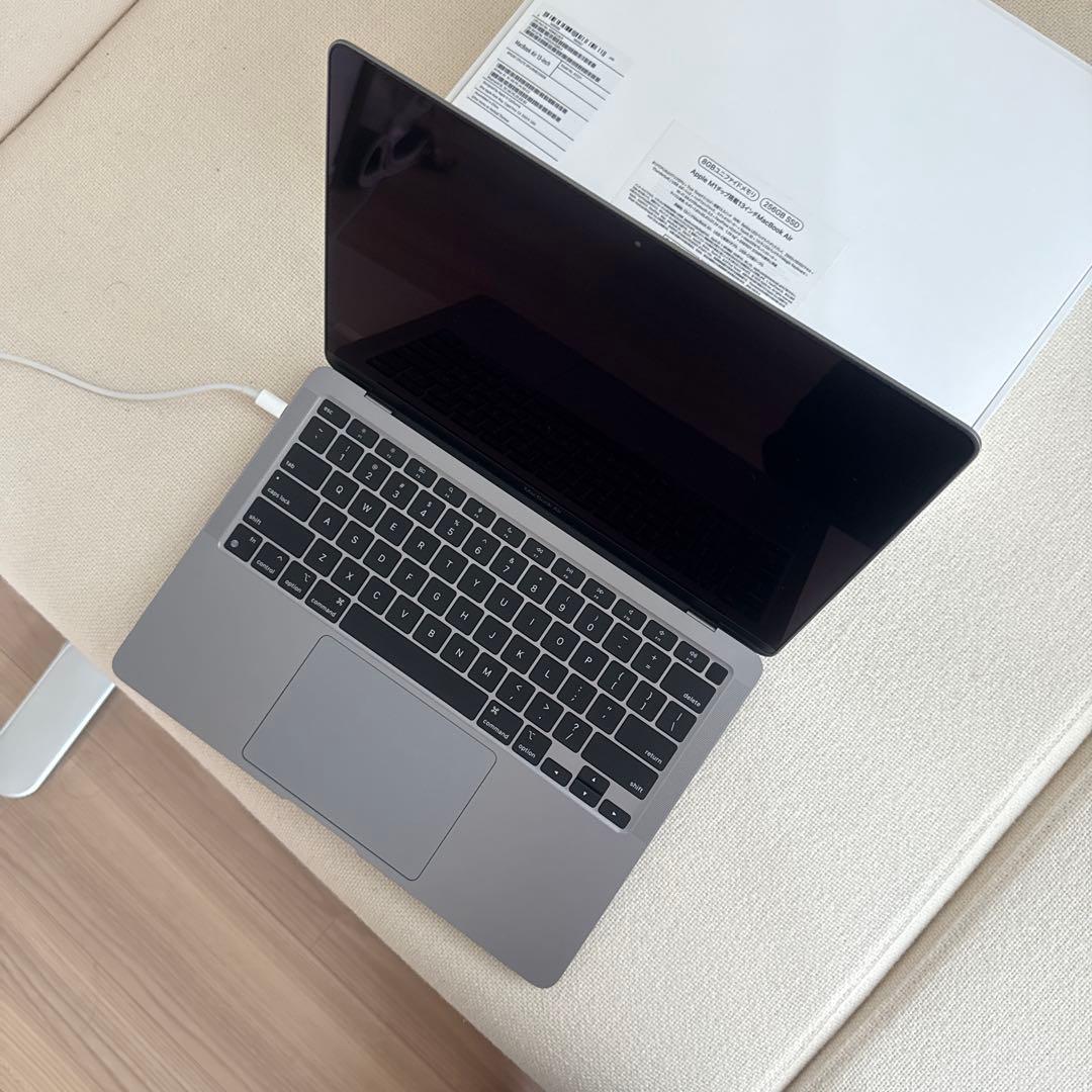 12.24まで MacBook Air スペースグレー 未使用 13インチ　M1