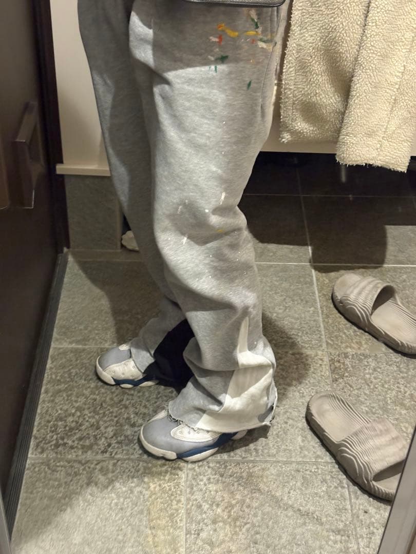 mnml グレー フレアパンツ