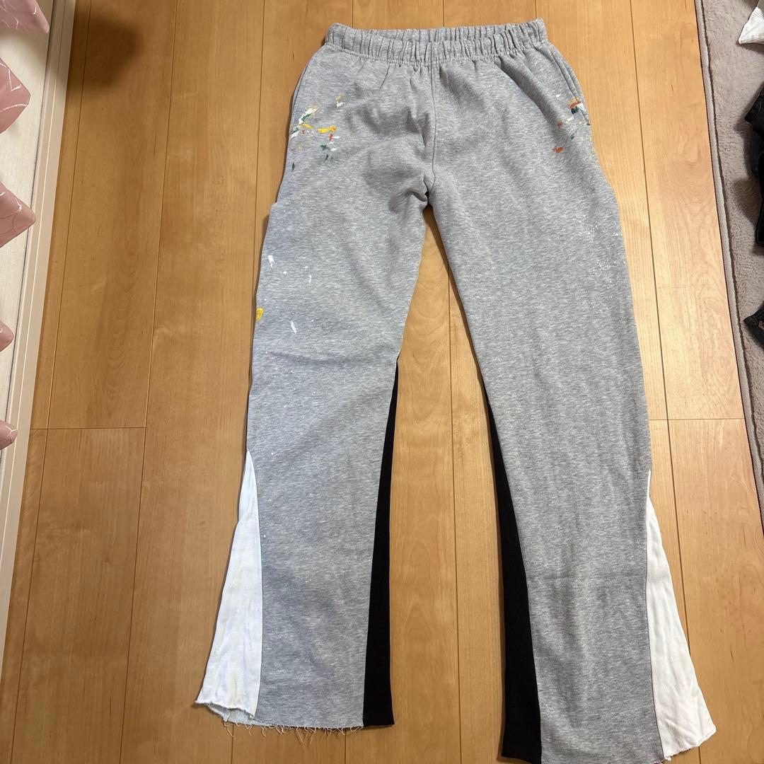 mnml グレー フレアパンツ