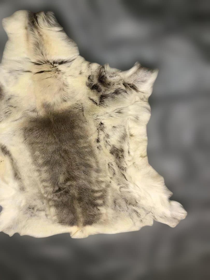 送料無料 POKKA トナカイ ムートン 天然本革 高級毛皮 251113