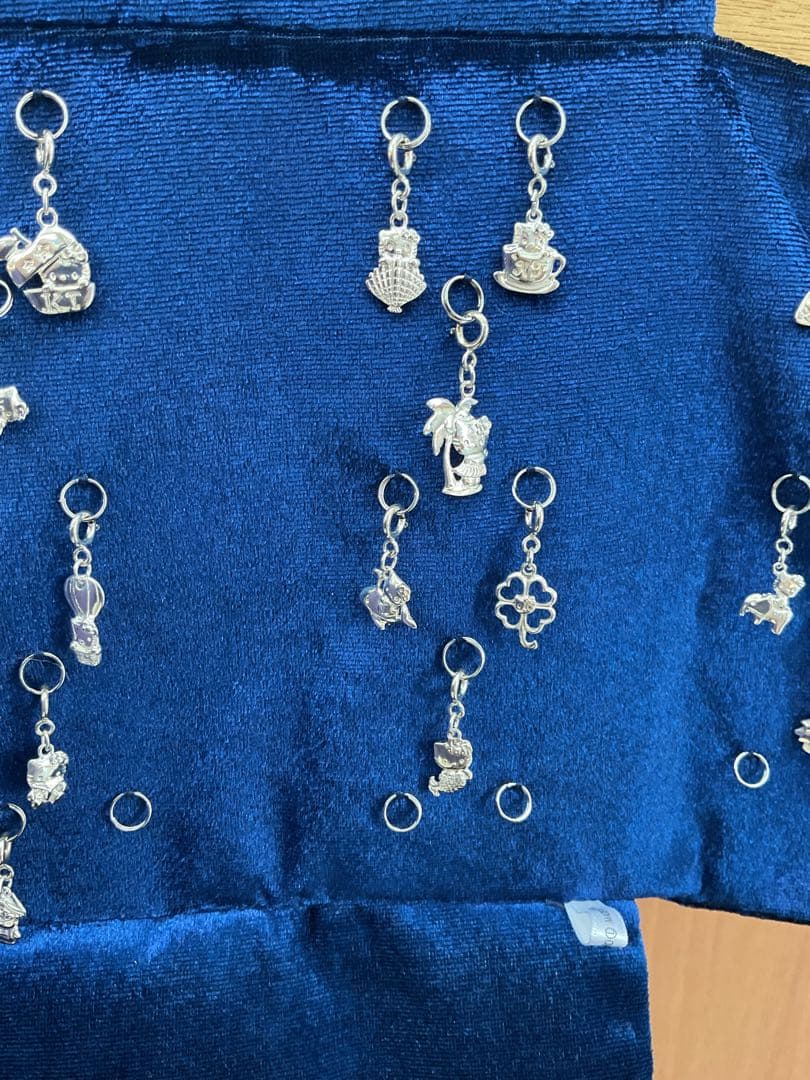 ハローキティ　コレクション　925 シルバーチャーム　19点　デアゴスティーニ