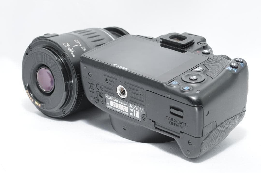 ご家族を綺麗に残す❤️Canon Kiss X7✨小型・軽量で届いてすぐに使える