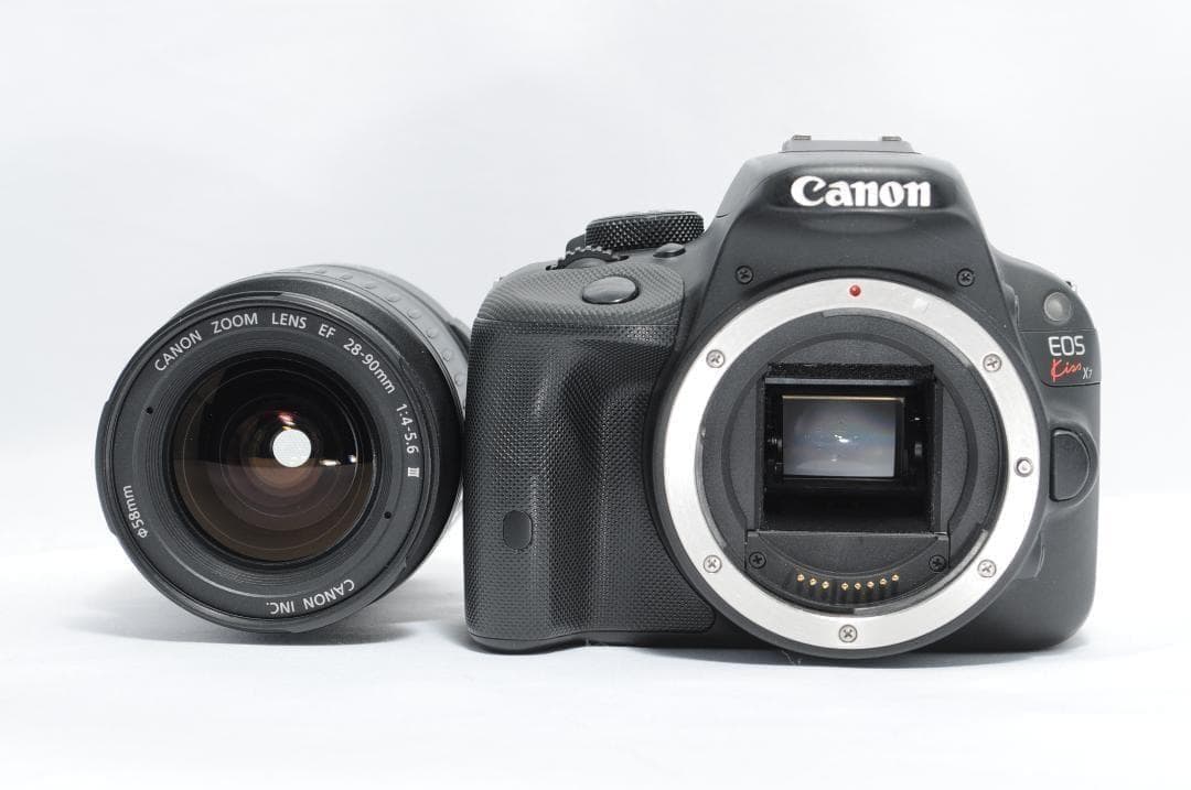 ご家族を綺麗に残す❤️Canon Kiss X7✨小型・軽量で届いてすぐに使える
