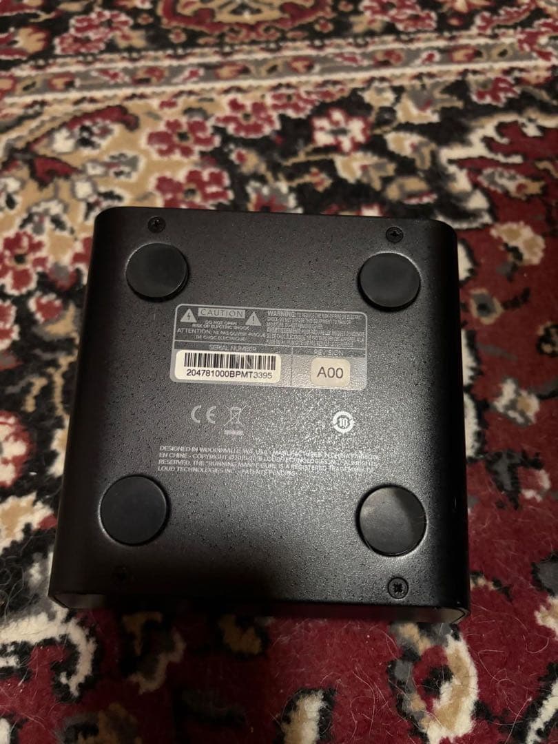 パッシブ・スタジオモニターコントローラー デスクトップのコントロール