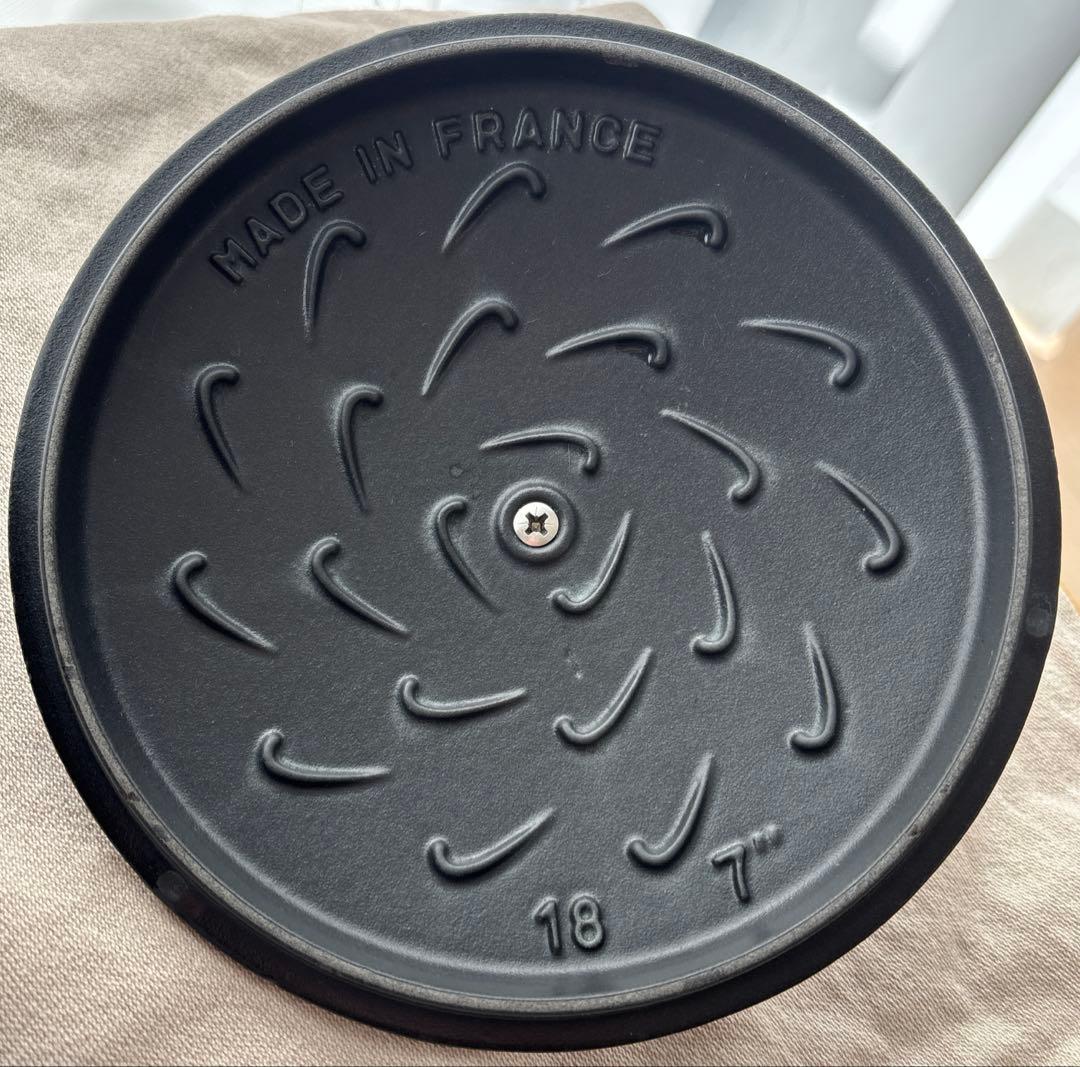 の*ん様 Staub ストウブ Wa-NABE (ワナベ) 18cm鍋 ブラック