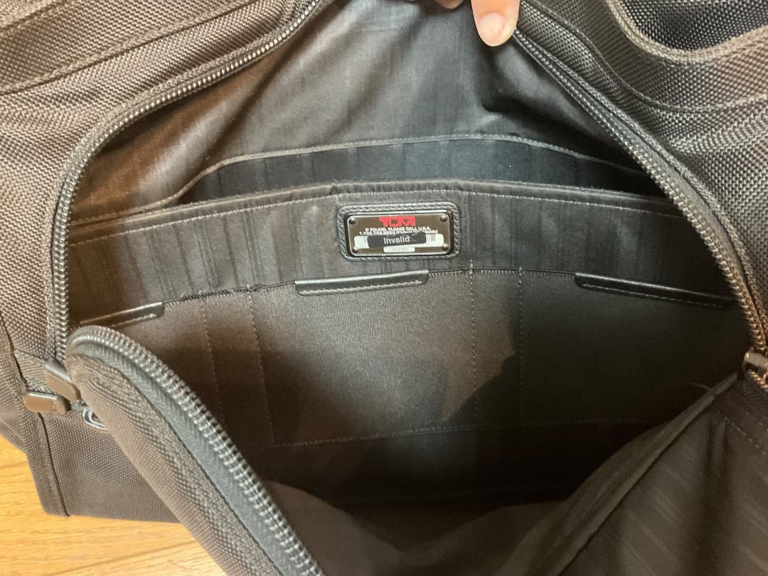 TUMI トゥミ　大型バッグ