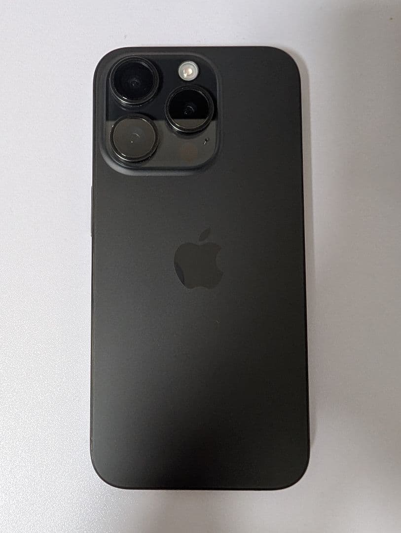 iPhone 15 Pro 128GB 本体 ガラスフィルム・MOFTケース付