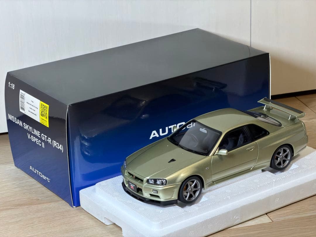 H*y様 オートアート　1/18 GT-R R34 ミレニアムジェイド