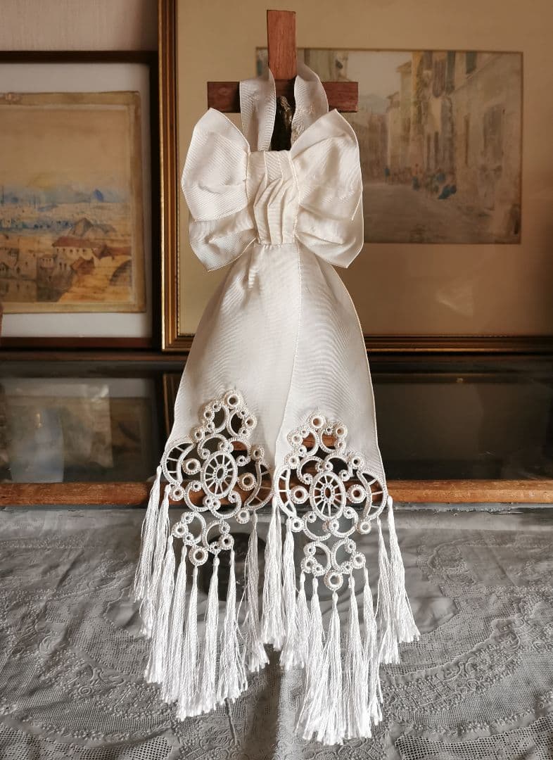 アンティーク 初聖体式 ダブルボウ腕章 透し幾何学紋 フリンジ装飾 オモニエール