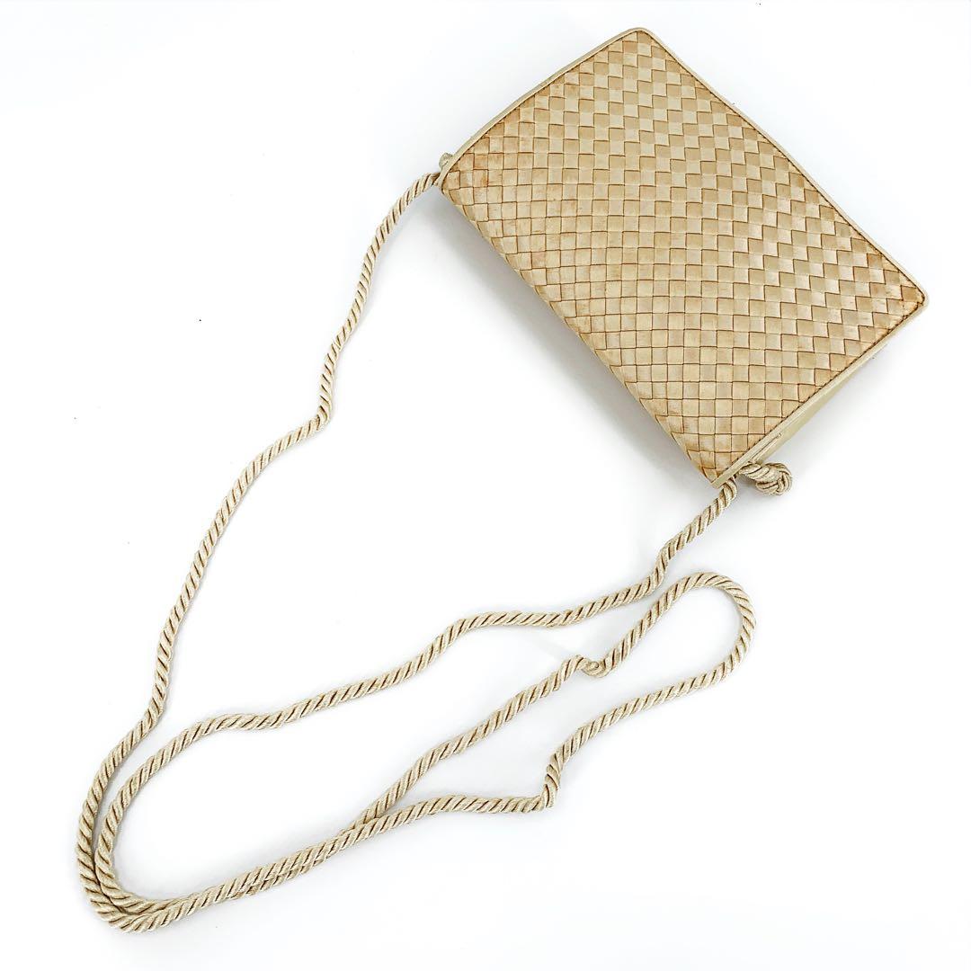 【美品】ボッテガヴェネタ ショルダーバッグ タッセル サテン