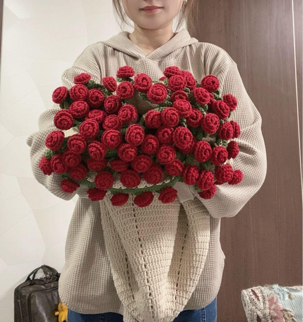 バラの花束ブランケット，直径1.03メートル75 本のバラの花。ストールとしても