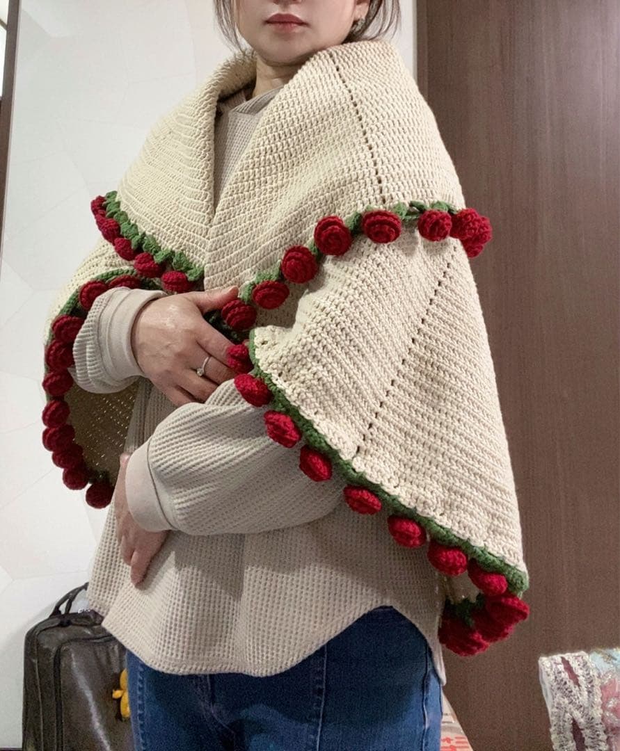 バラの花束ブランケット，直径1.03メートル75 本のバラの花。ストールとしても