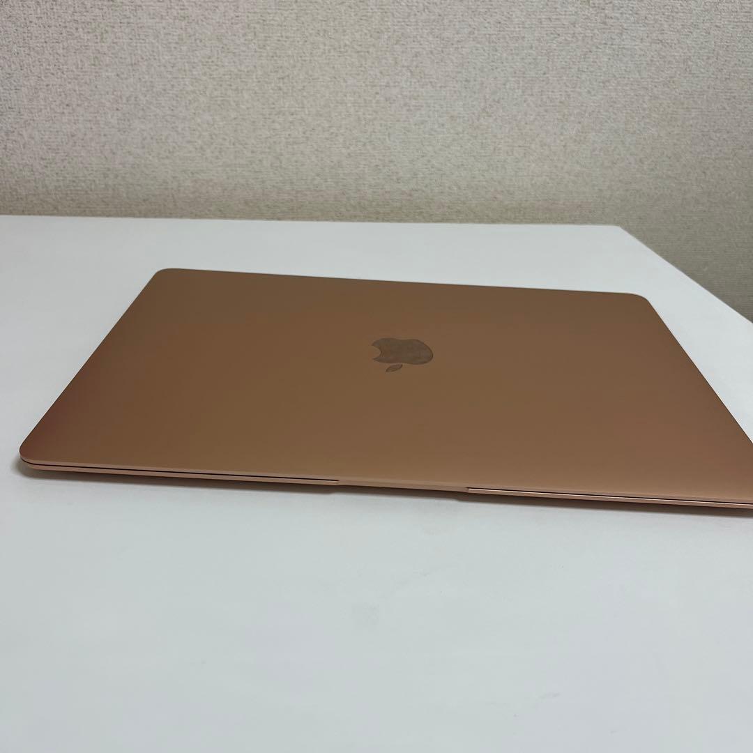オフホワイトMacBook Air/M1/13インチ/8GB/256GB