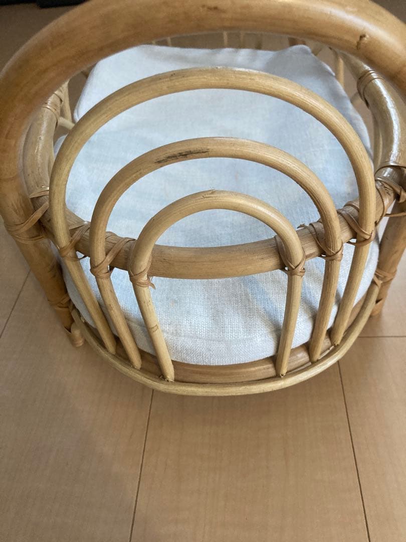 ラタン キャットベッド 人形ベッド　ペットのベッド