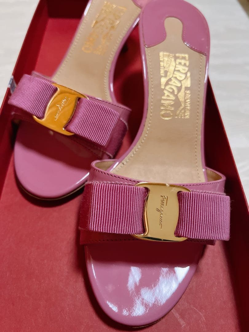 【箱付】フェラガモ ミュール リボン 靴