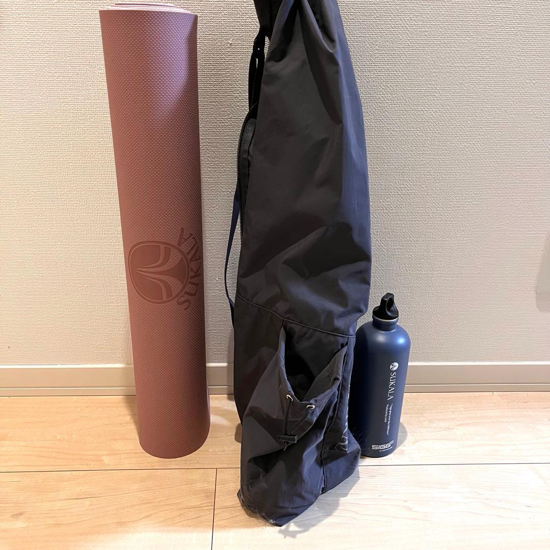 【美品】ホットヨガ 3点セット LAVAヨガマット ケース付き ボトル
