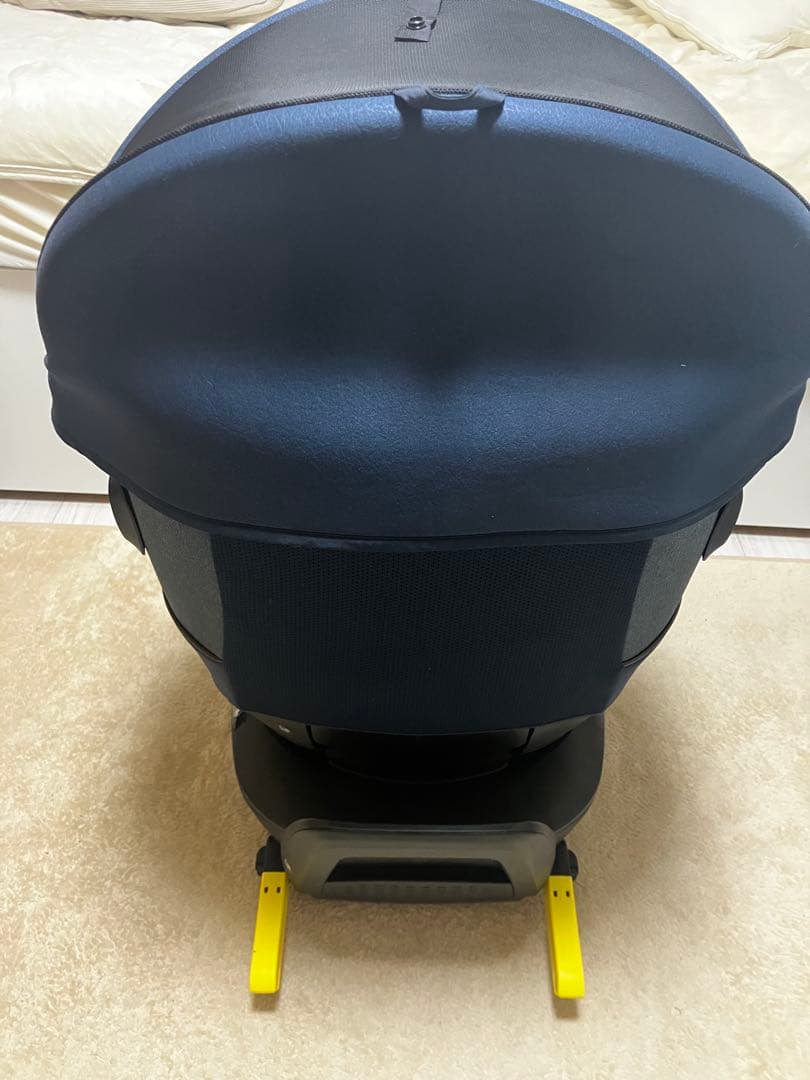 ✨アップリカ✨ 回転式チャイルドシート クルリラビッテエックス ネイビー