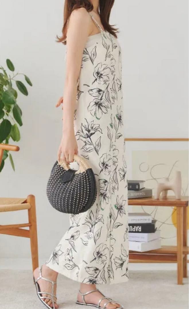 浴衣の4点セット送付 帯2種類とヘアピン？付き　新品　ワンピース浴衣　神戸レタス